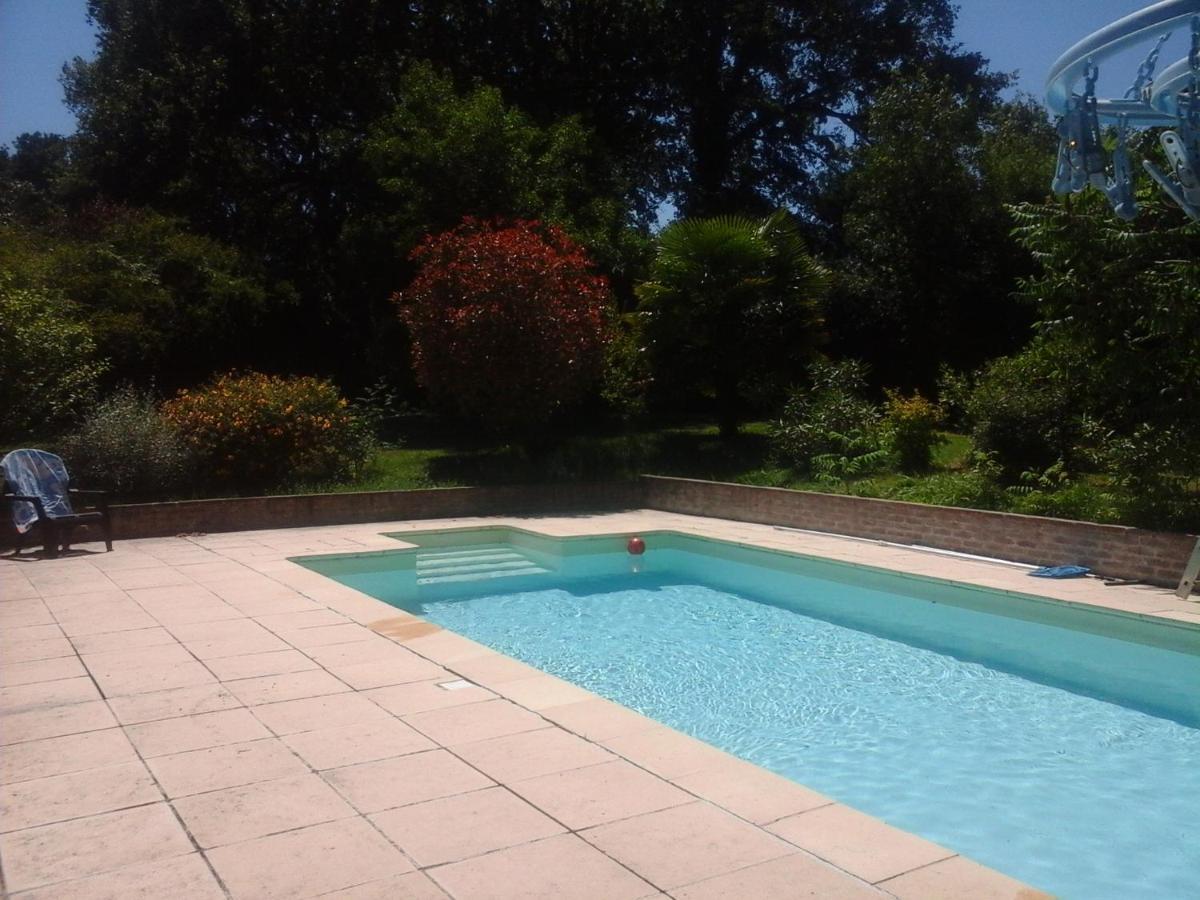 Gite Vacances Bosc D'Esquirol 4 Pers Escorneboeuf Exterior foto